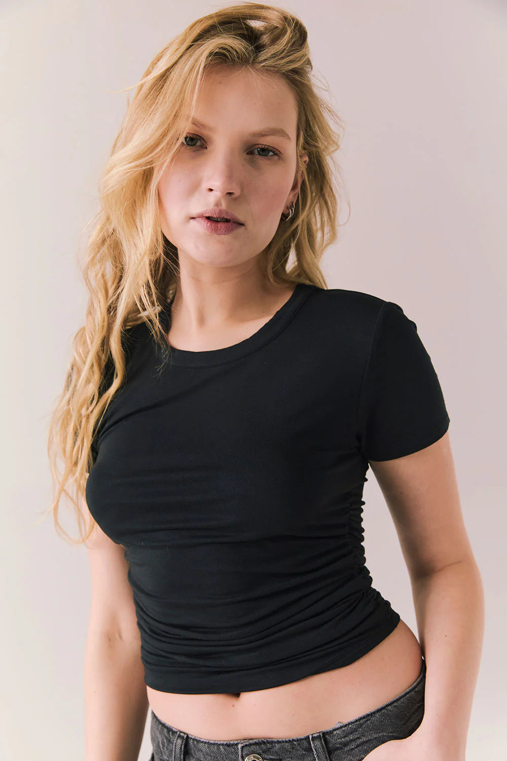 Louis Black Cropped Tee – Ruched Side T-Shirt with High Neck