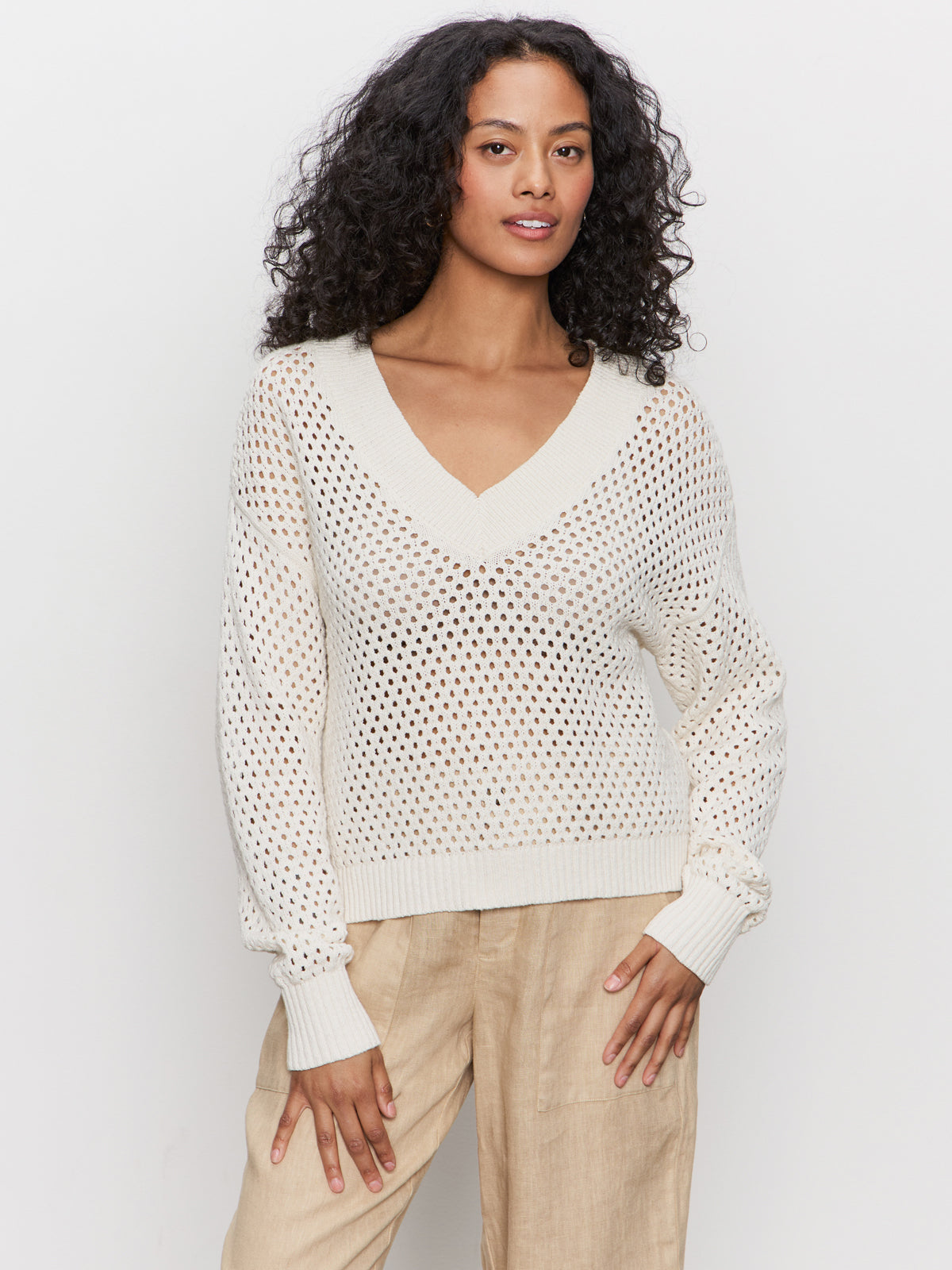 AIRY OPENWORK SWEATER MACRAME