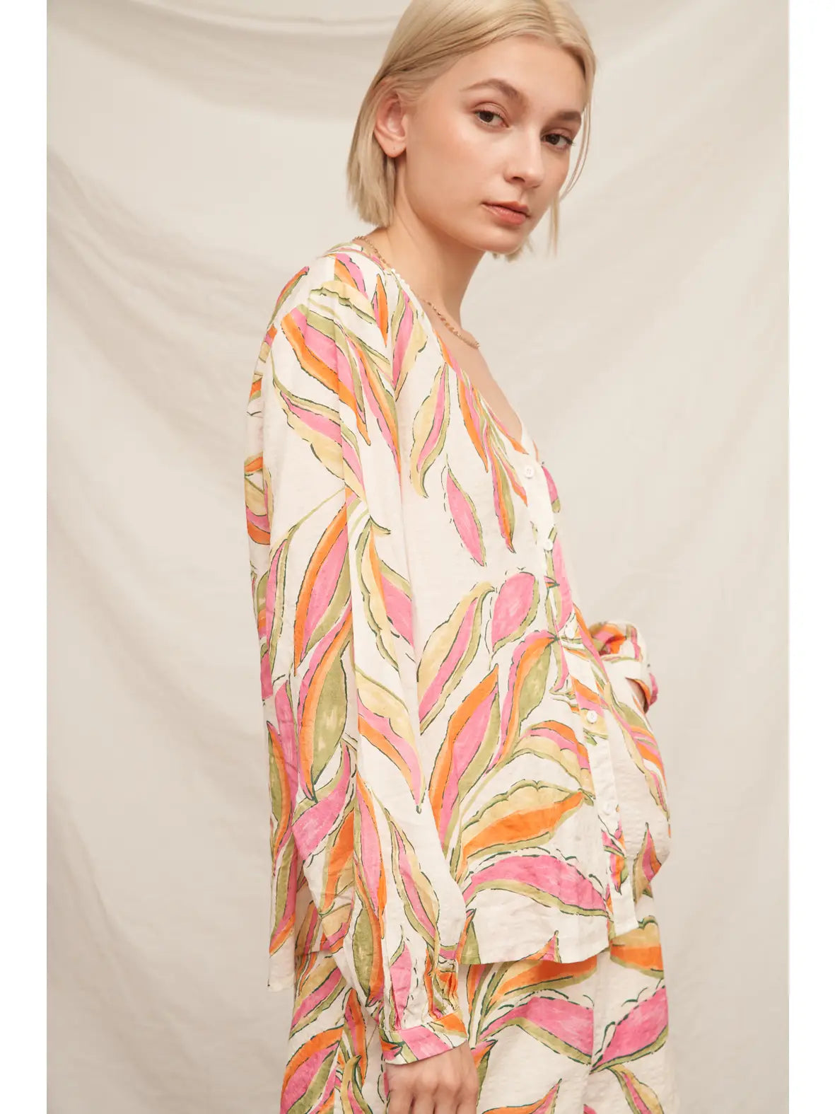 Printed Long Sleeve V-Neck Blouse
