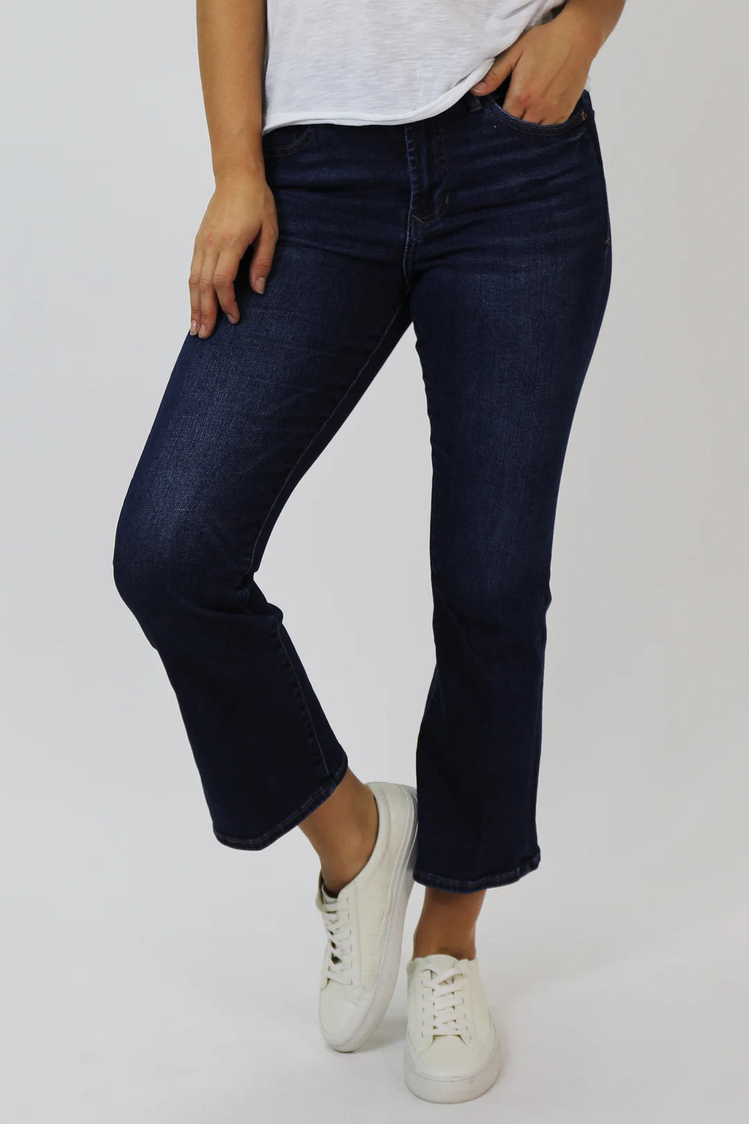 JEANNE SUPER HIGH RISE CROPPED FLARE JEANS RICHMOND