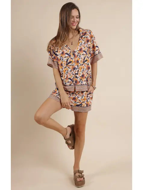 Lo-Fi Explorer Border Printed Shorts : Natural Multi