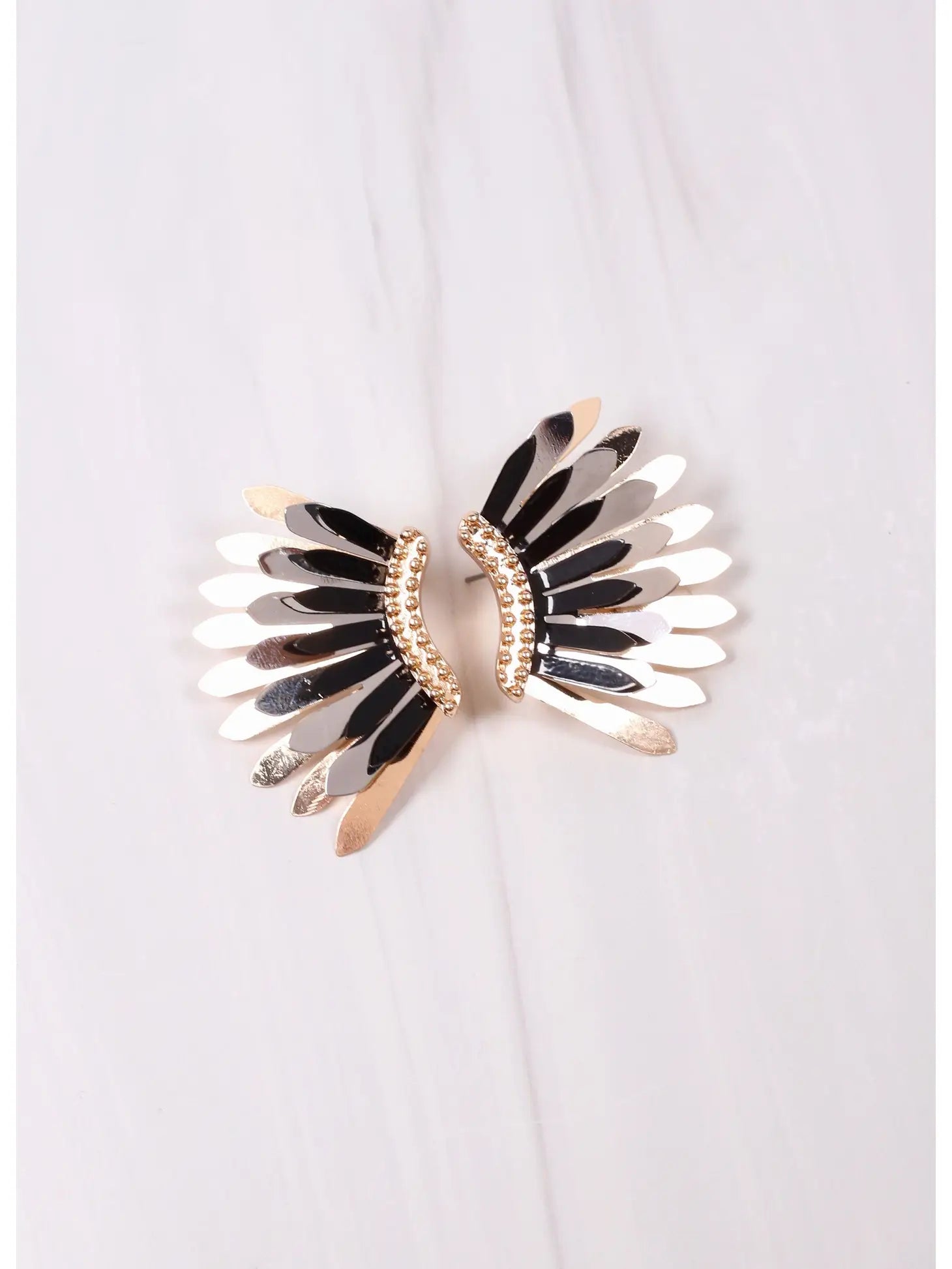 Fernie Metal Fan Earring Tri Tone