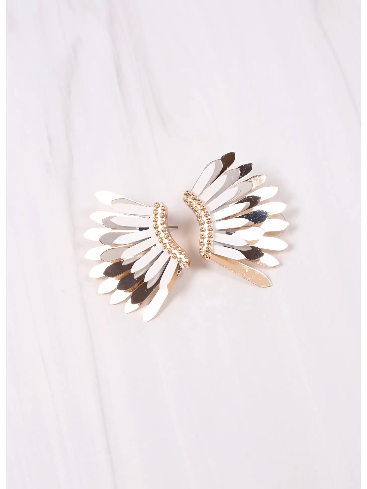 Fernie Metal Fan Earring White