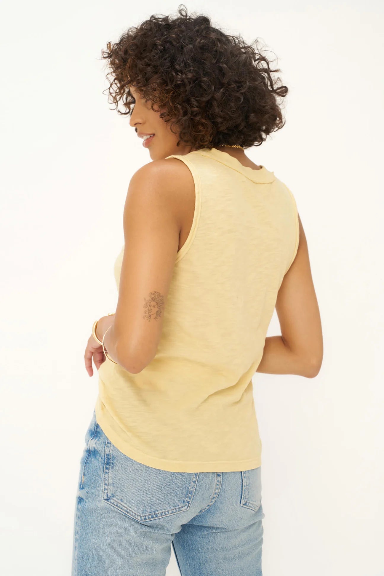 LET ME KNOW RELAXED SLUB V NECK TANK - HONEY CREAM