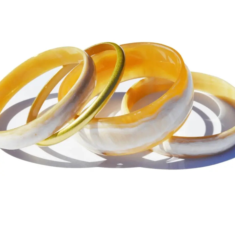 Natural Horn with Gold Bangle Set