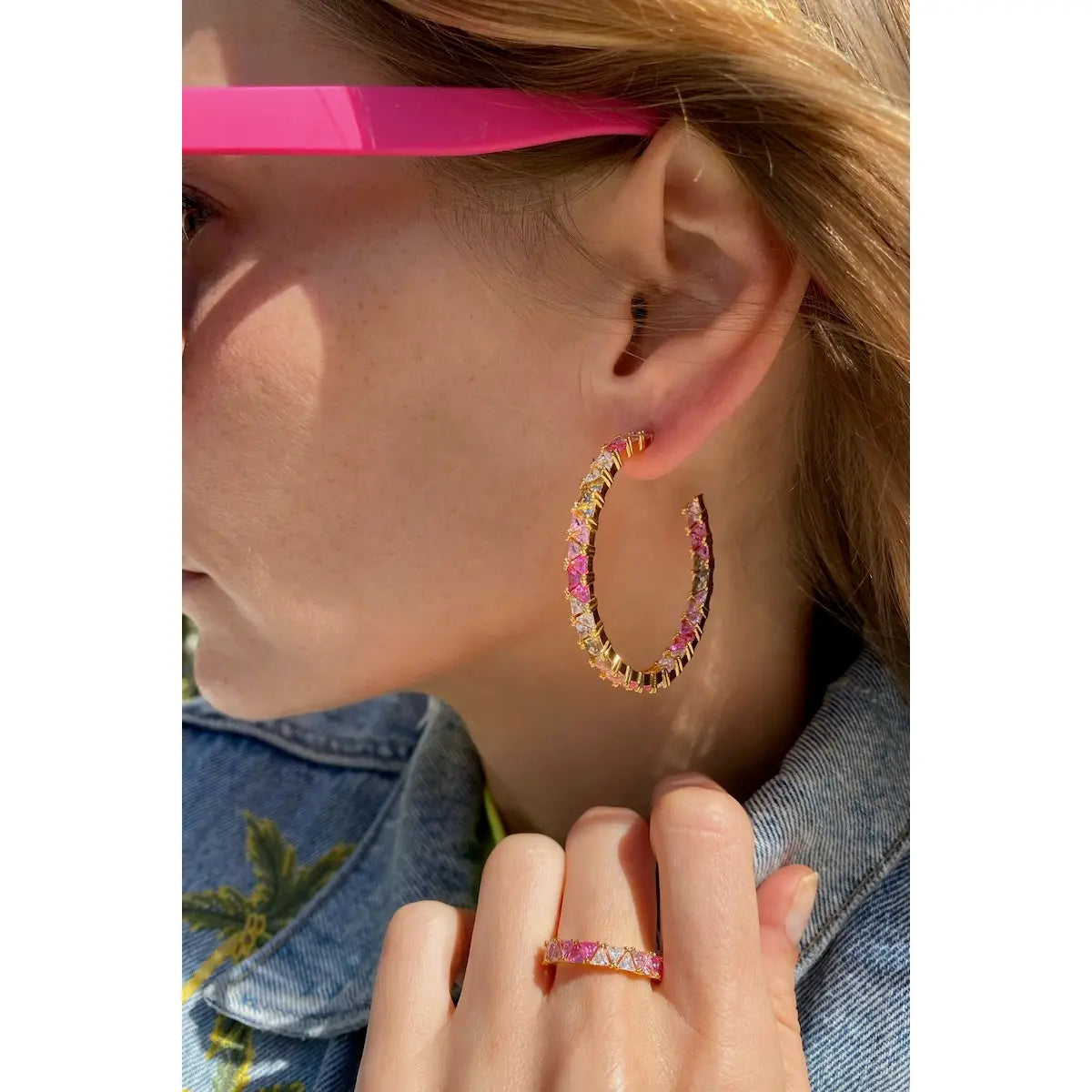 NATIVE GEM MARÉ HOOPS- PINK