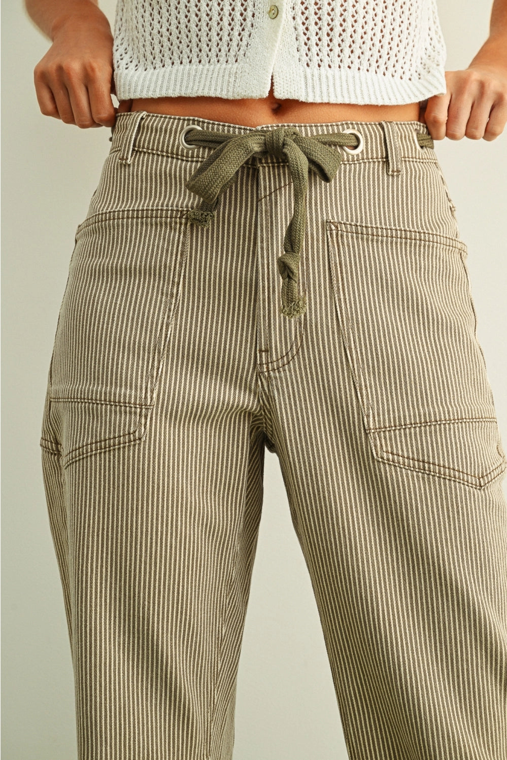 Striped Pattern Washed Barrel Pants with Belt