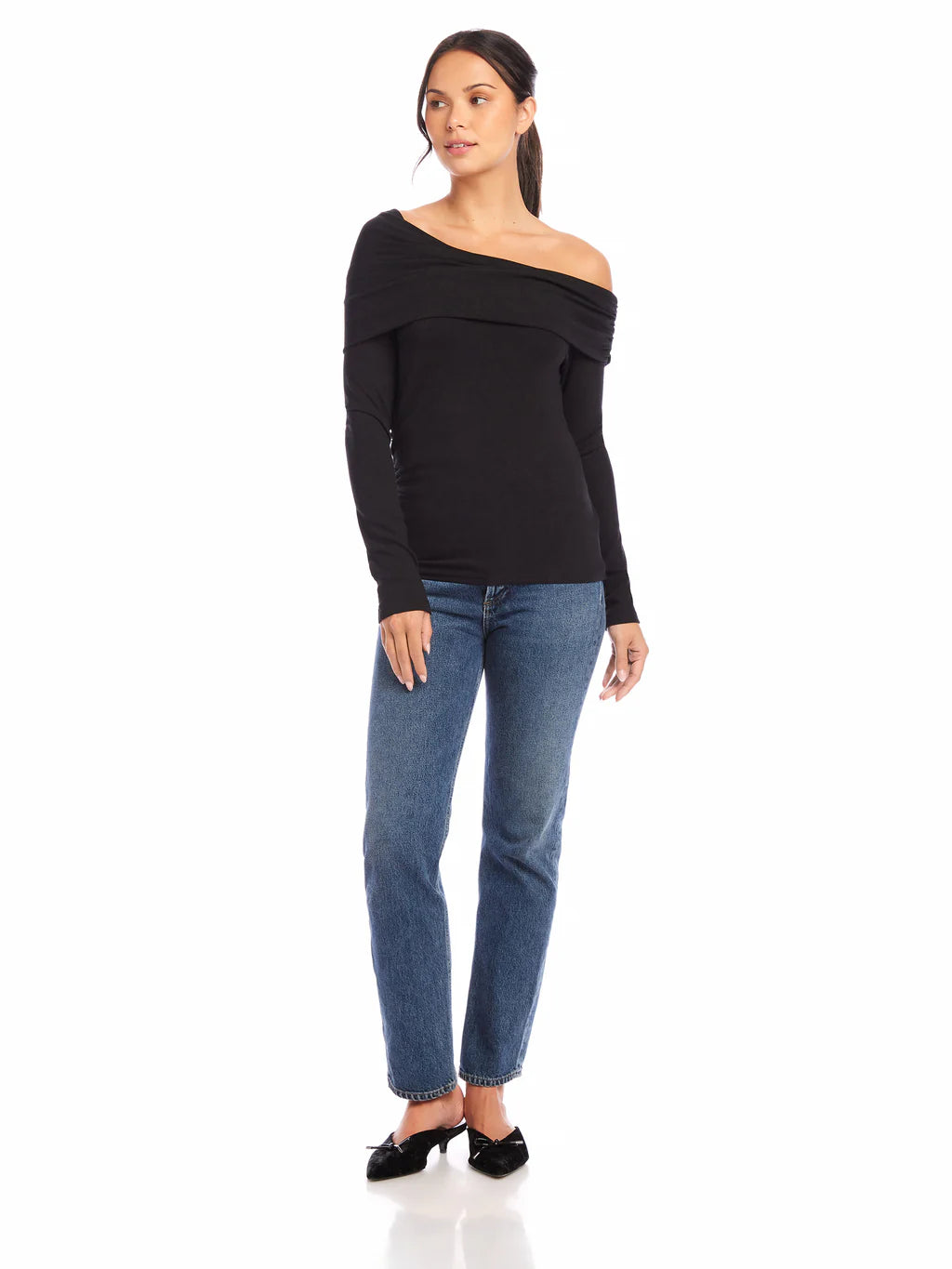 ASYMMETRIC ONE-SHOULDER TOP