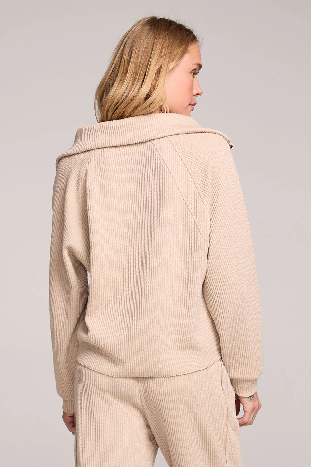 HALF ZIP SAND RAGLAN PULLOVER