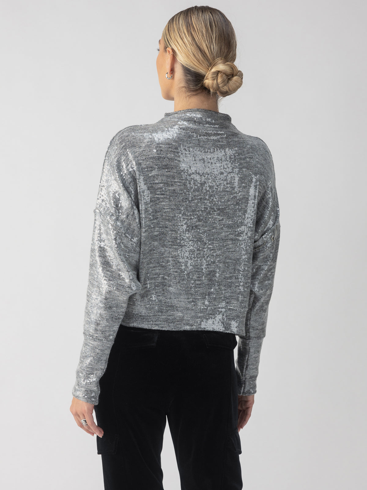 SEQUIN FUNNEL NECK TOP HEATHER GREY SEQUIN