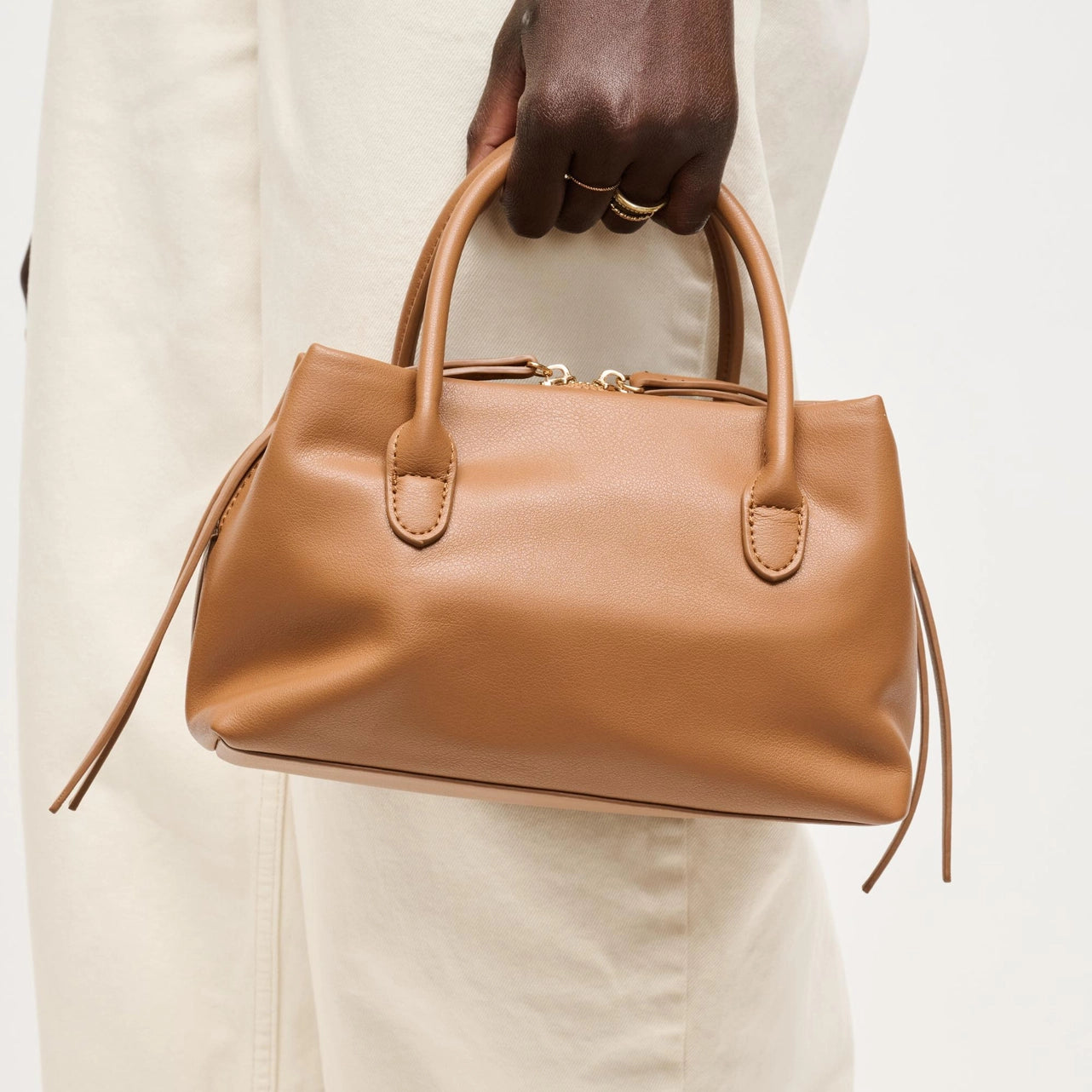 Logan Crossbody