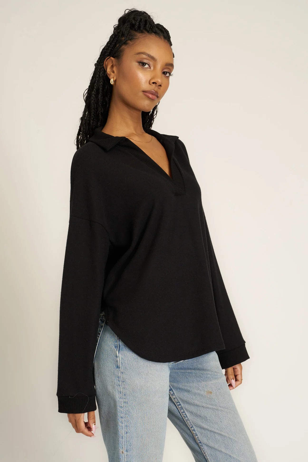 CHIARA COZY COLLARED PULLOVER - BLACK