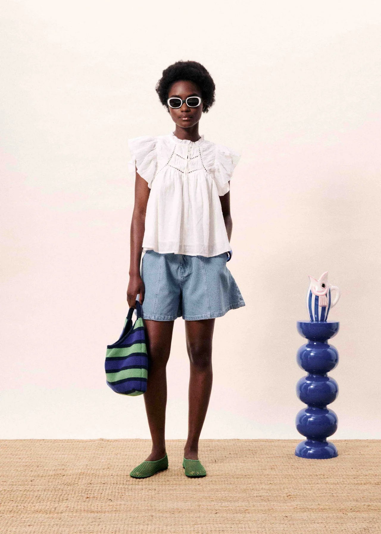 DETIANA WHITE BLOUSE