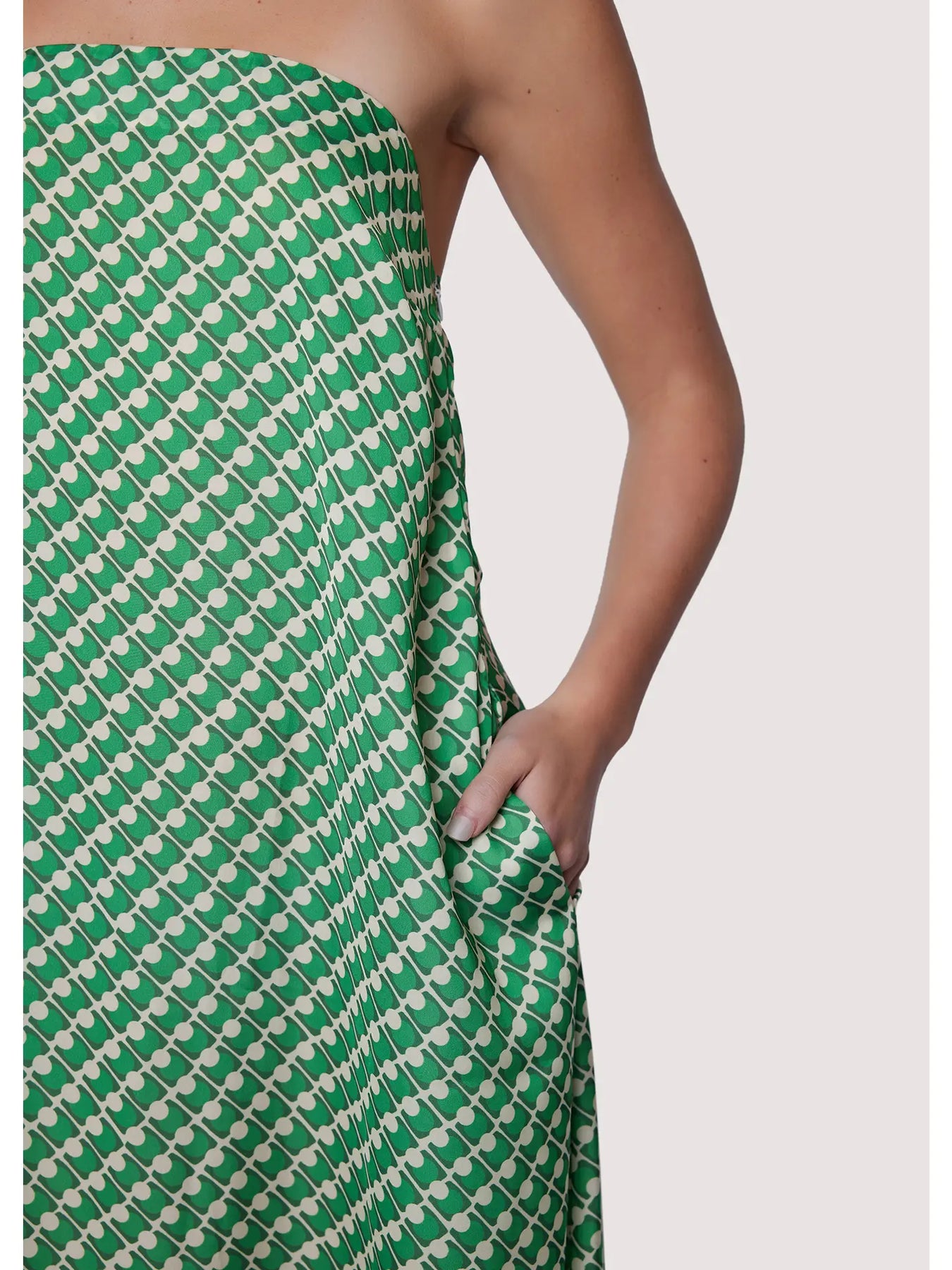 Giselle Maxi Dress - Resort Satin Strapless Pockets Green The S.E.E. Boutique Giselle Maxi Dress - Resort Satin Strapless Pockets Green The S.E.E. Boutique