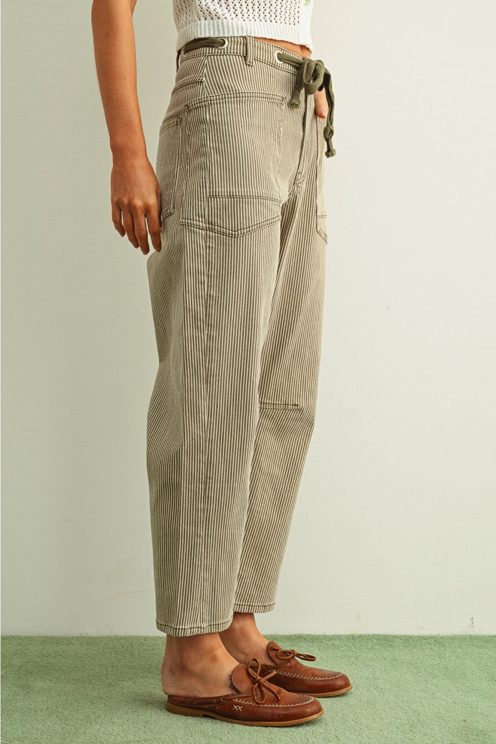 Striped Pattern Washed Barrel Pants with Belt
