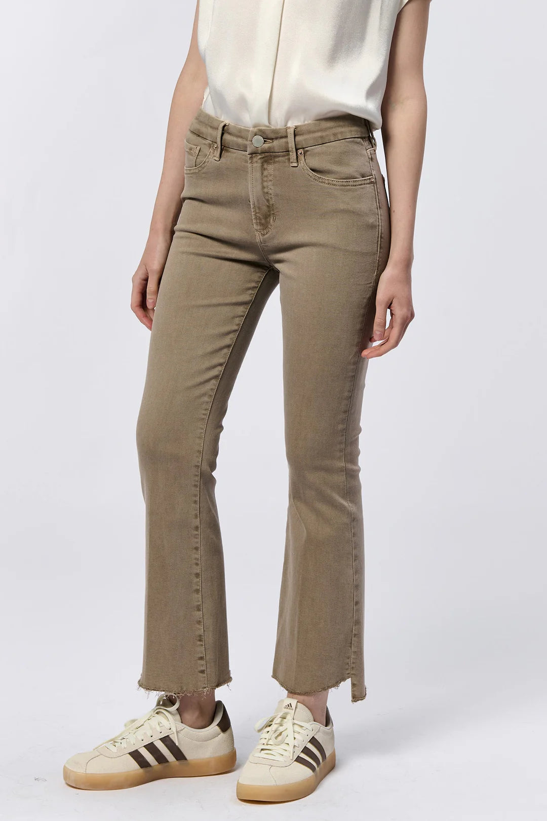 JEANNE MID RISE CROPPED FLARE JEANS MINK