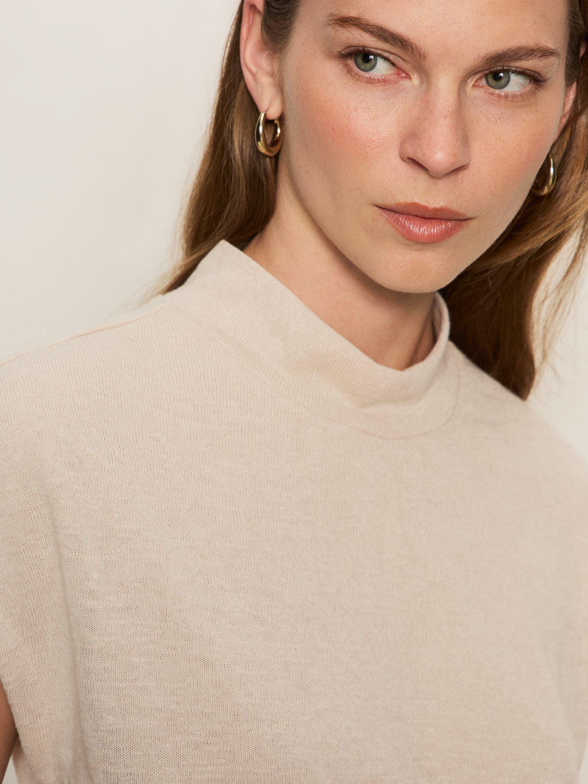 DRAPED SLEEVELESS MOCK NECK TOP MOTHER OF PEARL