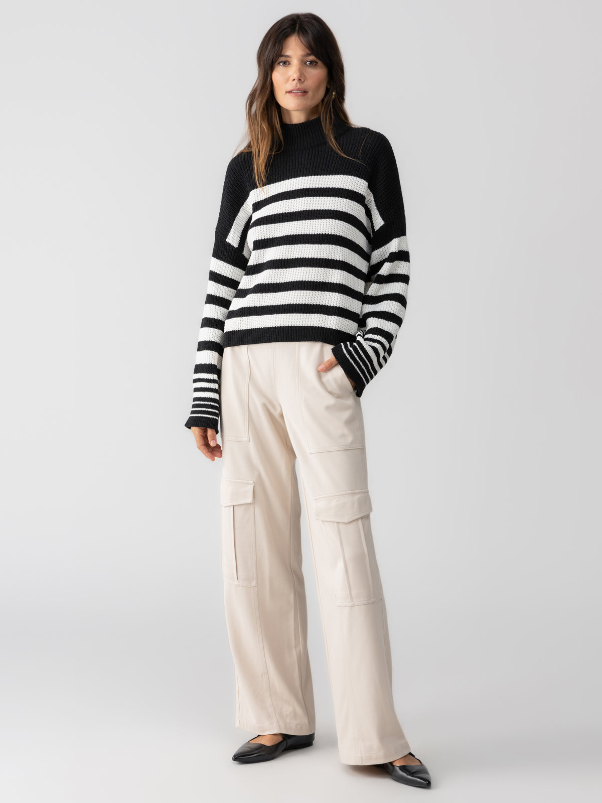 STAY COZY SWEATER BLACK CHALK STRIPE