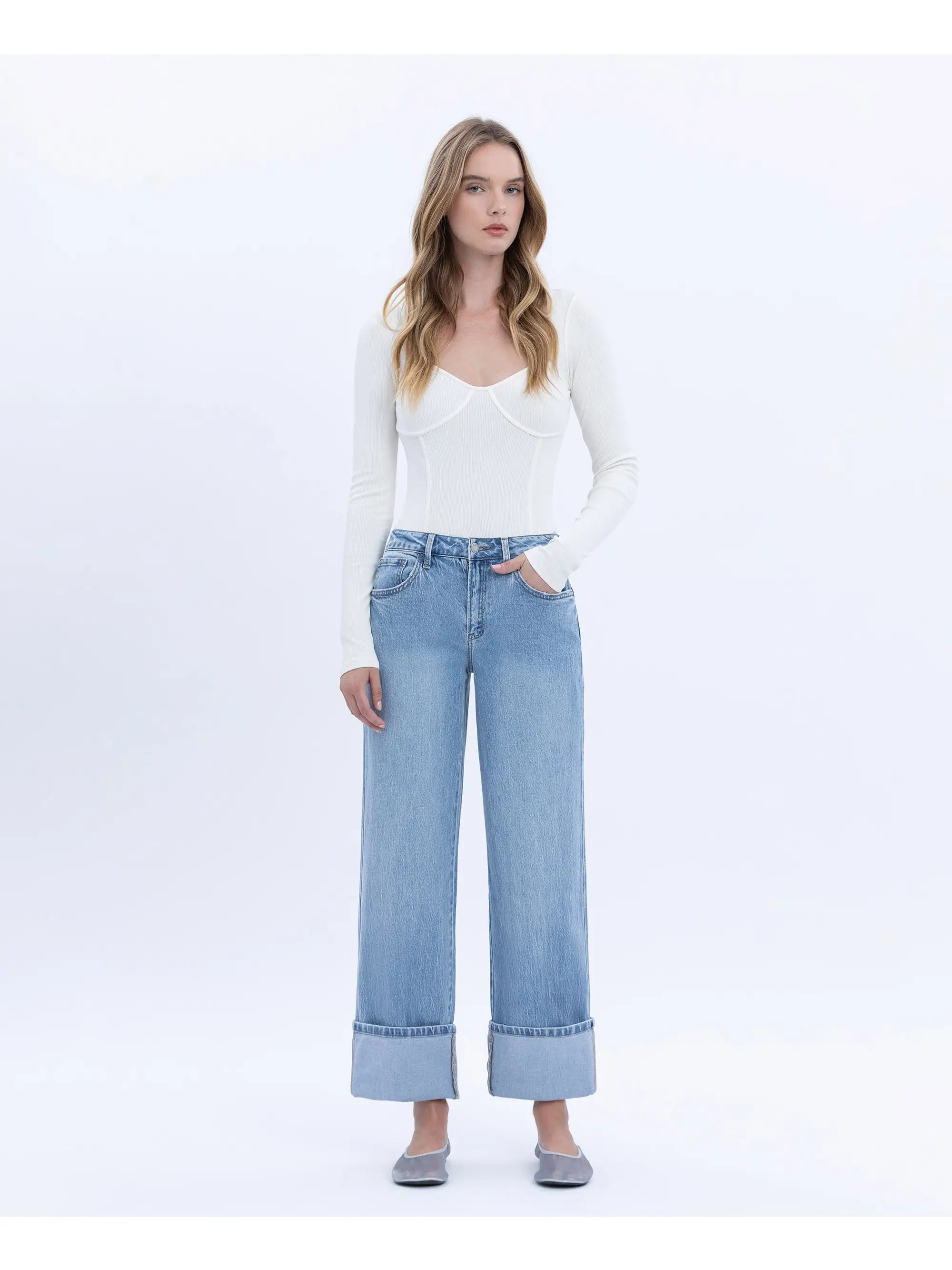 Super High Rise Cuffed Baggy Straight Jeans