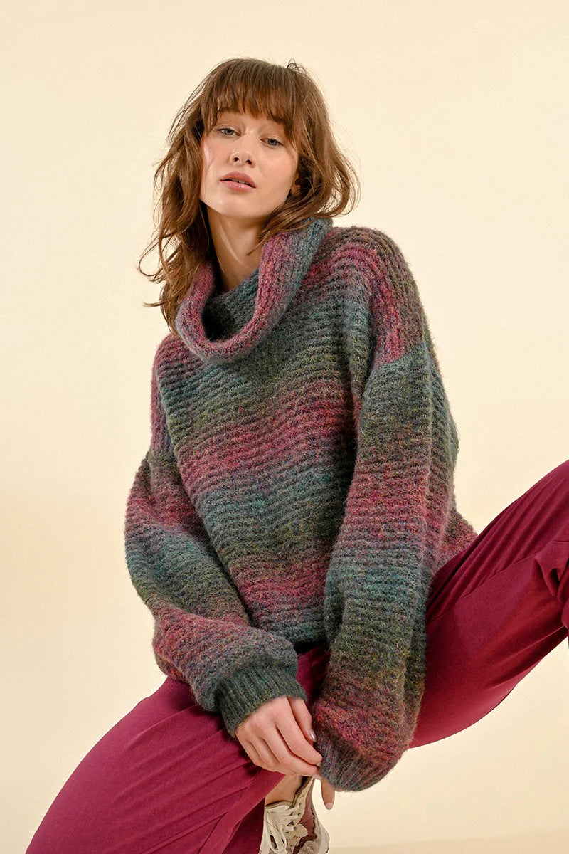 TIE & DYE KNIT WIDE TURTLENECK SWEATER